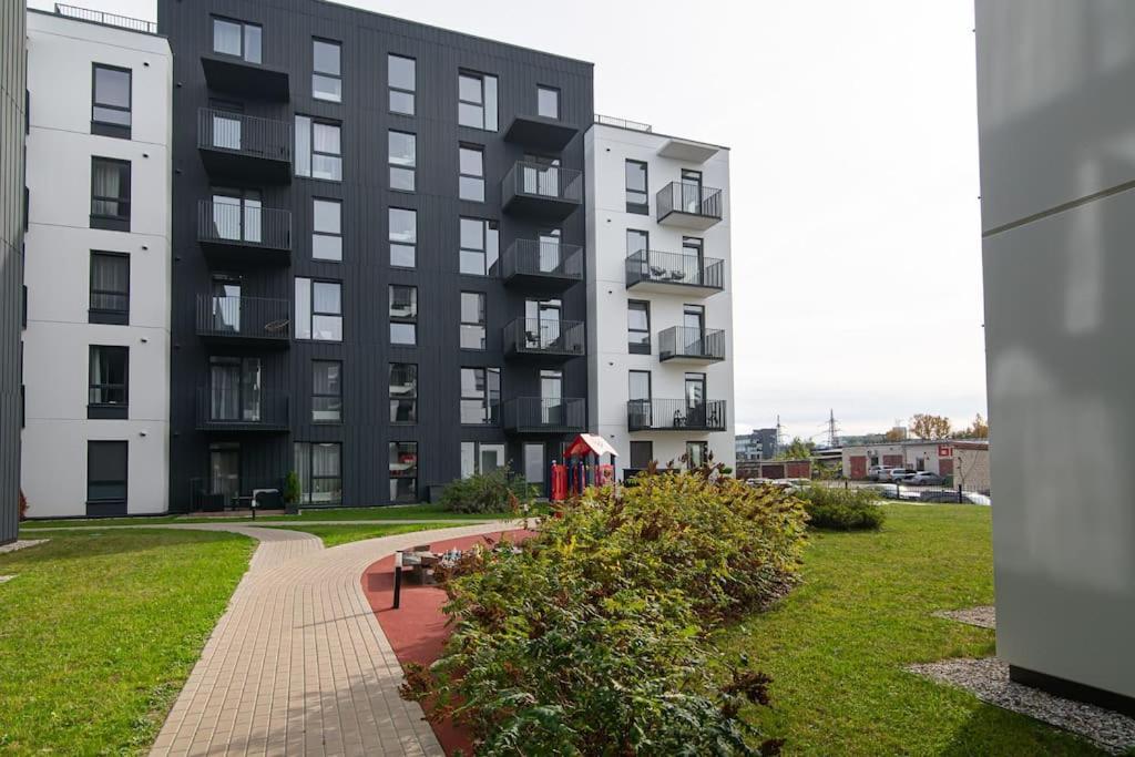 Stylish And Cosy 1-Bedroom Apartment By Urban Rent Vilnius Exterior photo